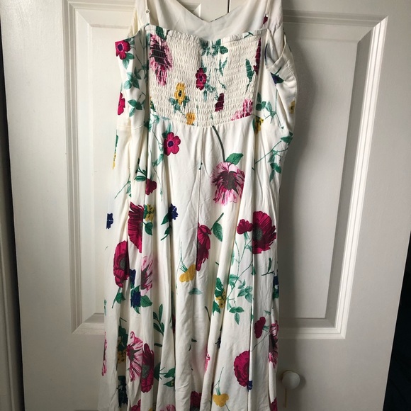 Floral spaghetti strap dress - Picture 2 of 4